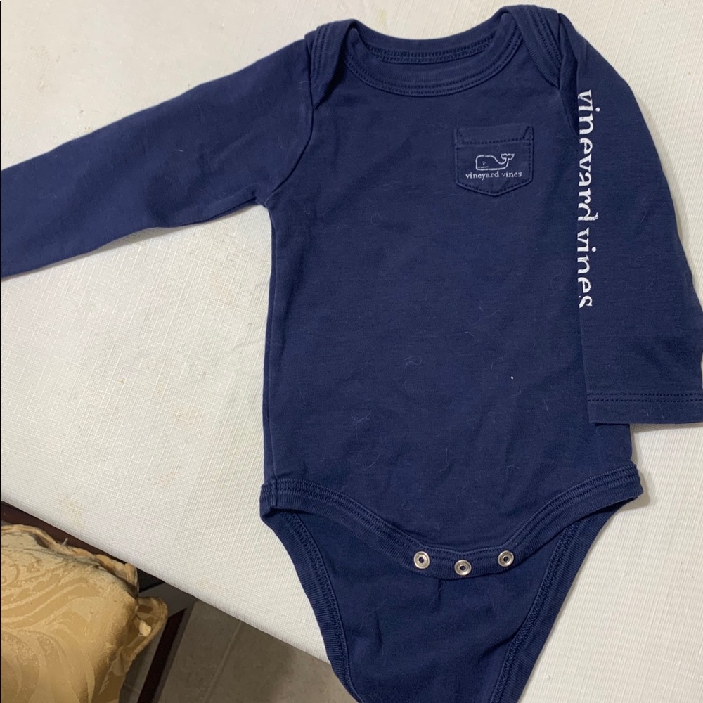 Vineyard Vines L/S Onesie